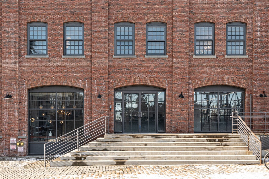 10 Jay St, Brooklyn, NY for lease - Building Photo - Image 2 of 10