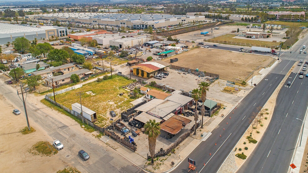 9501 Waterman Ave, San Bernardino, CA for sale - Primary Photo - Image 1 of 5