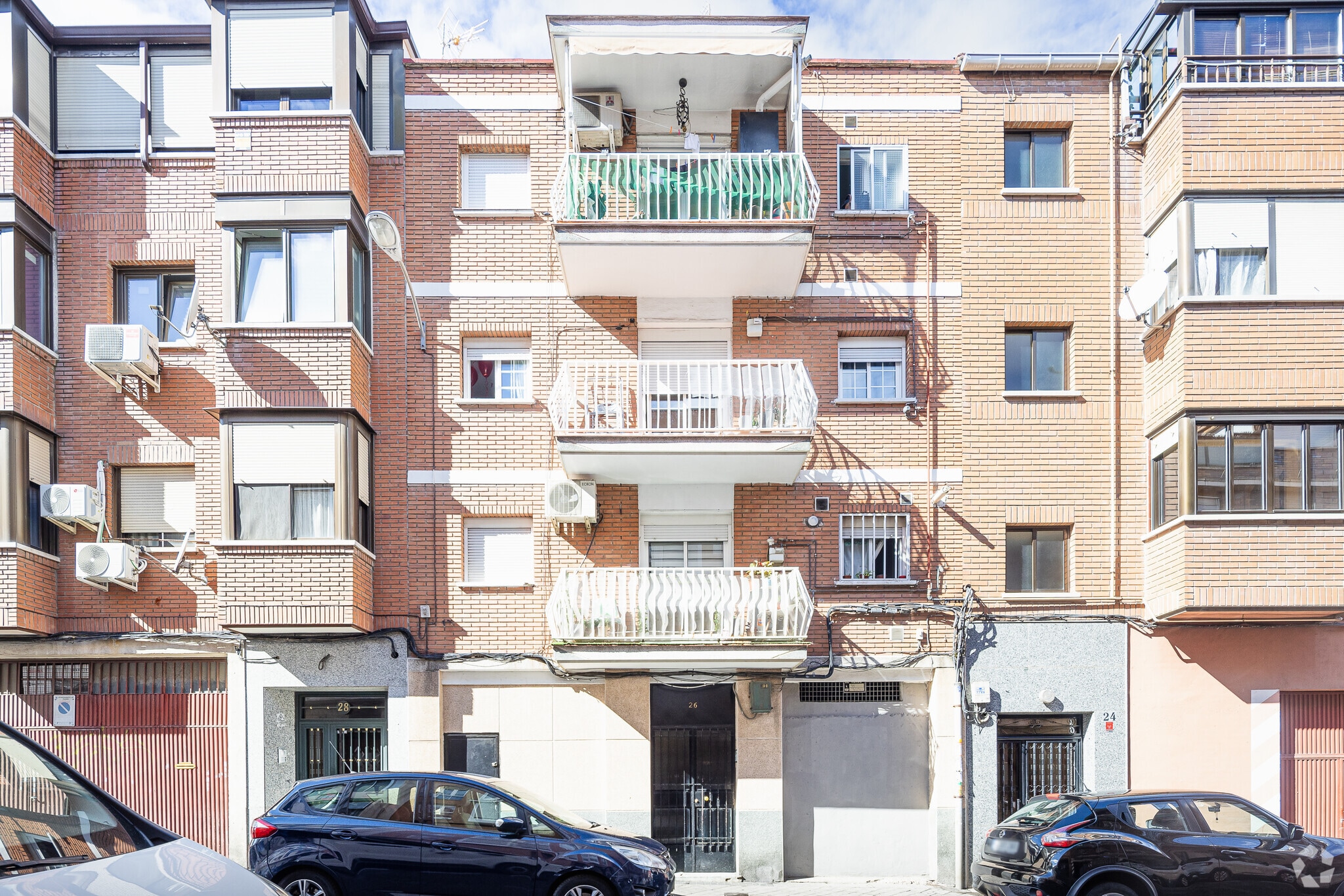 Calle del Grafito, 26, Madrid, Madrid for sale Primary Photo- Image 1 of 3