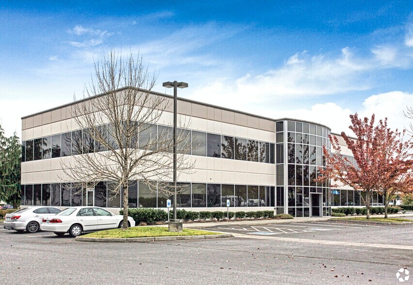 2590 Willamette Dr NE, Lacey, WA à vendre - Photo principale - Image 1 de 3