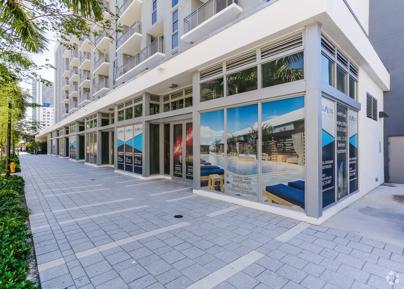 180 NE 29th St, Miami, FL for lease - Building Photo - Image 2 of 6