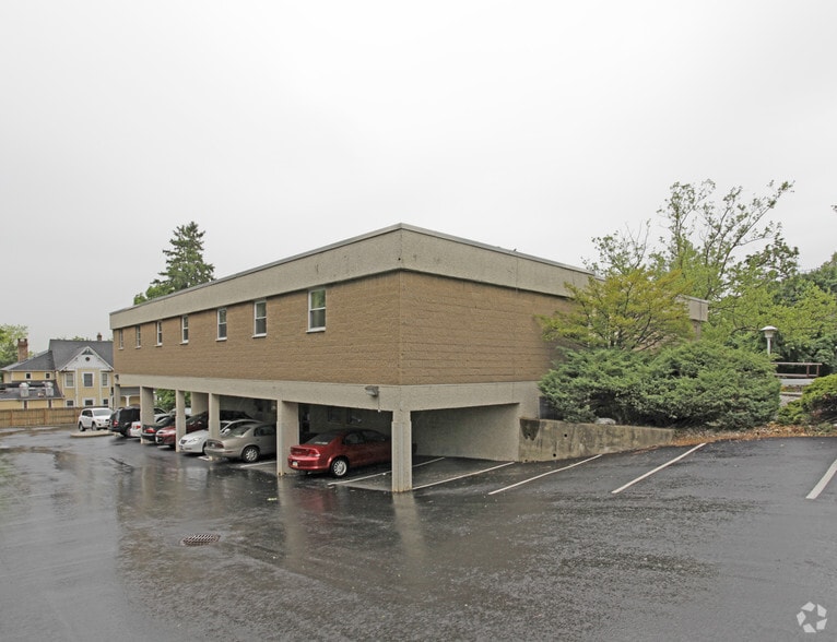180 E Central Ave, Pearl River, NY for lease - Building Photo - Image 2 of 11