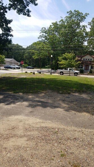 621 Erial Rd, Pine Hill, NJ à louer - Photo du bâtiment - Image 1 de 4