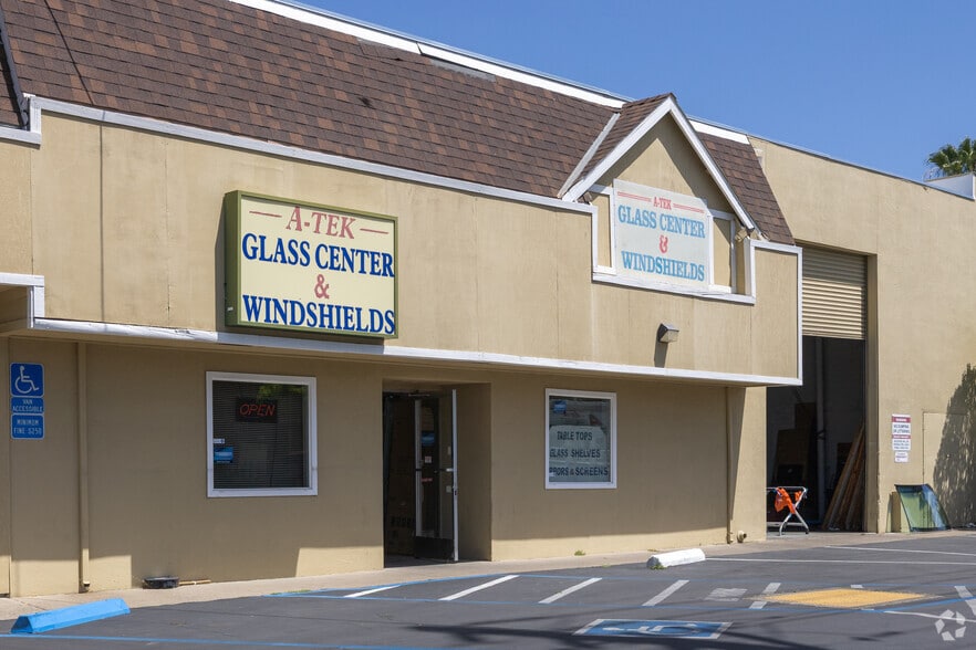 7300 Fair Oaks Blvd, Carmichael, CA for sale - Building Photo - Image 2 of 6