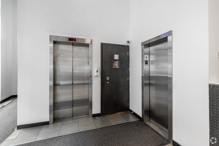 94-104 Lafayette St, New York, NY for lease - Lobby - Image 3 of 3
