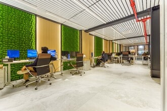 6 E 45th St, New York, NY à louer Photo du bâtiment- Image 2 de 7