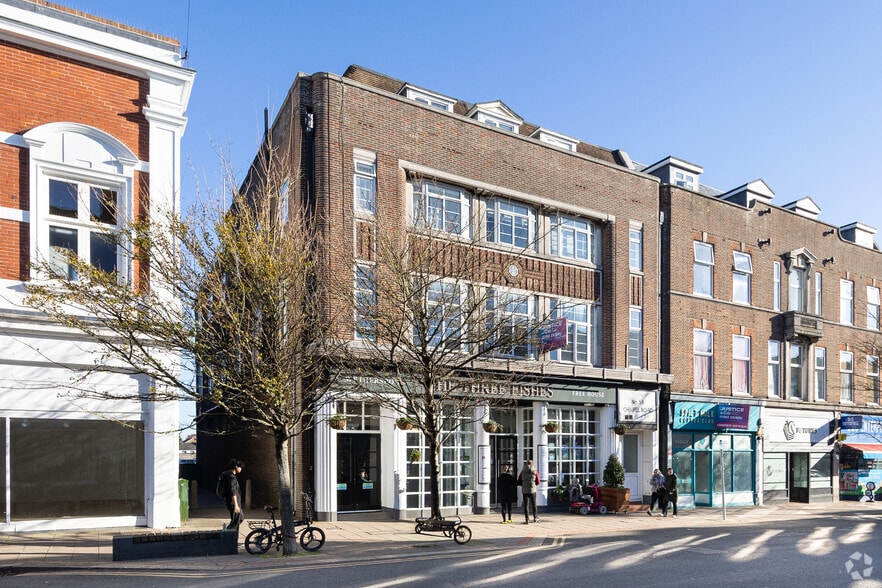 56-56A Chapel Rd, Worthing for lease - Primary Photo - Image 1 of 2