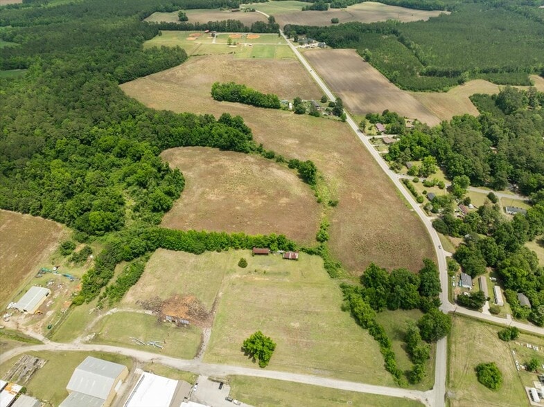 119 E 6th Ave, Pamplico, SC à vendre - Photo du bâtiment - Image 2 de 53