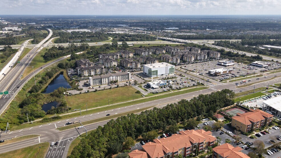 Falkenburg Rd & Causeway Blvd, Brandon, FL à vendre - Photo du bâtiment - Image 2 de 2