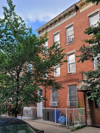 Plus de détails pour 985 Rogers Ave, Brooklyn, NY - Multi-résidentiel à vendre