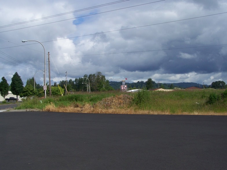 1303 S 13th Ave, Kelso, WA for sale - Primary Photo - Image 1 of 1