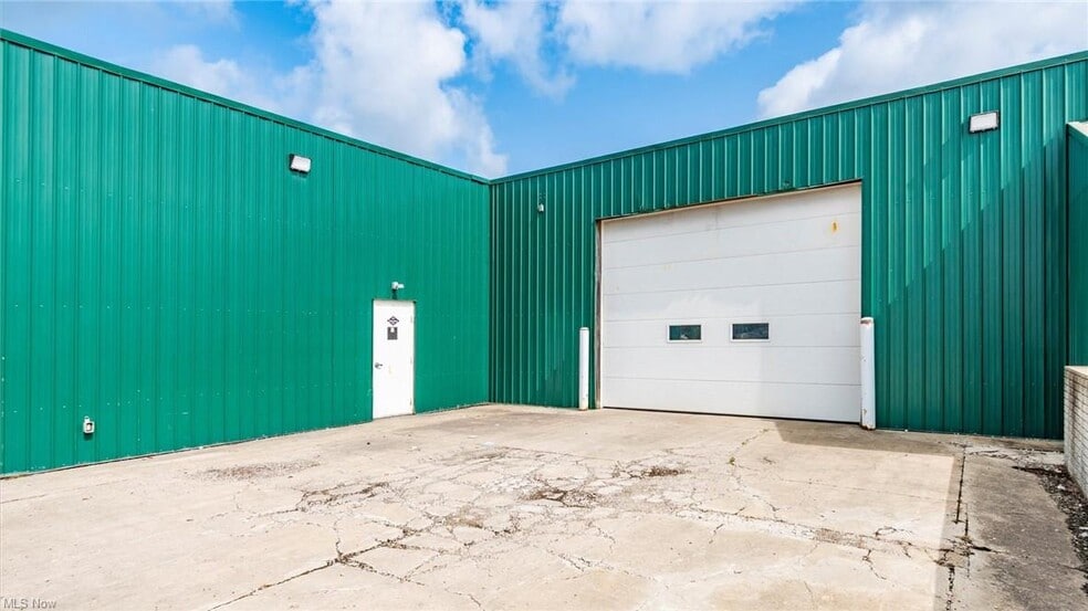 2411 E Wheeling Ave, Cambridge, OH for lease - Building Photo - Image 3 of 23