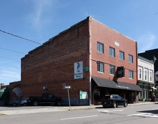More details for 308 N Main St, Mount Airy, NC - Retail for Sale