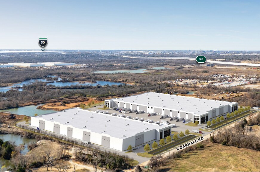 375 E Oakdale Rd, Grand Prairie, TX for lease Building Photo- Image 1 of 5