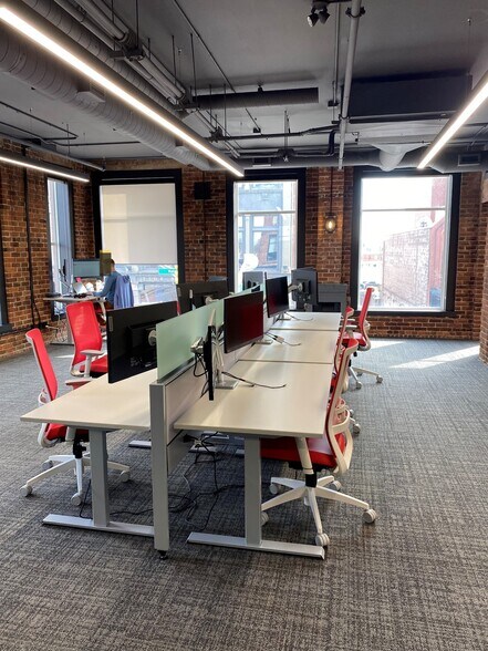 679 Main St, Moncton, NB for lease - Interior Photo - Image 3 of 8