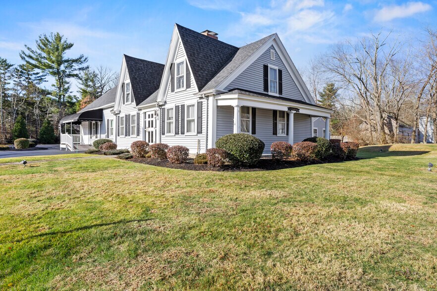 4 W Washington St, Hanson, MA à vendre - Photo du bâtiment - Image 2 de 26