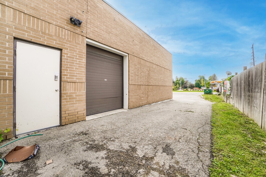 937002 Airport Rd, Mulmur, ON for sale - Building Photo - Image 3 of 25