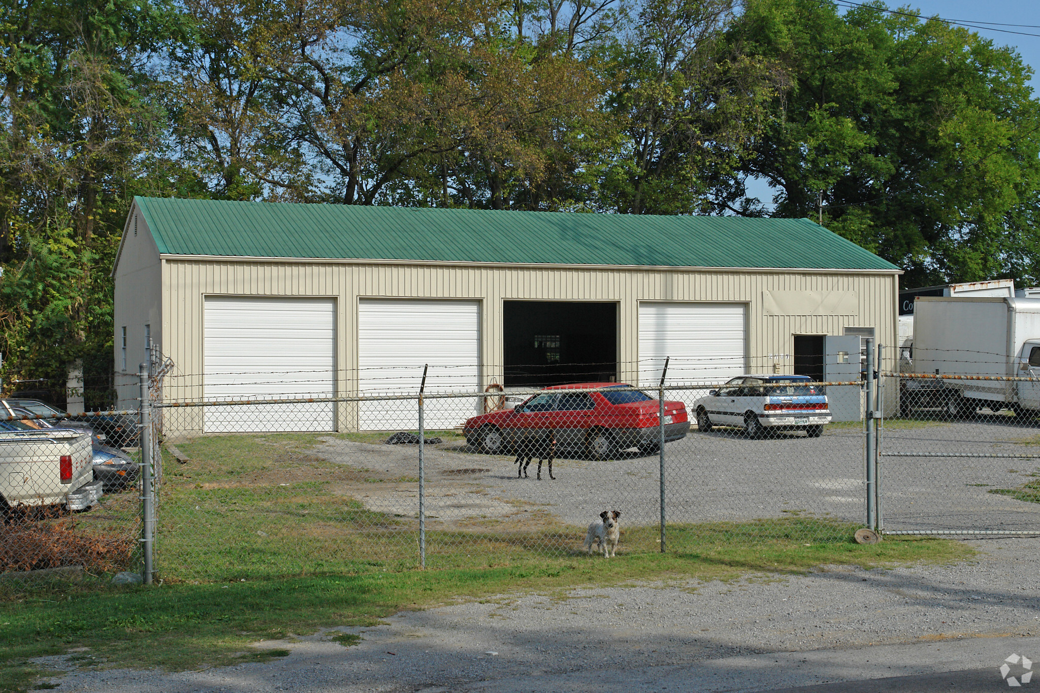 2707 Mccampbell Ave, Nashville, TN for lease Primary Photo- Image 1 of 3