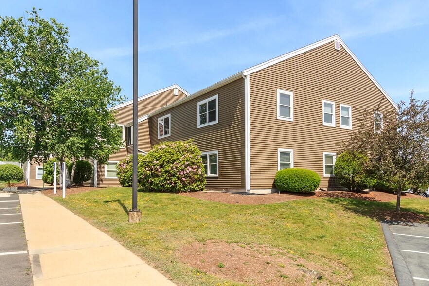 45 Stiles Rd, Salem, NH à vendre - Photo du bâtiment - Image 2 de 10