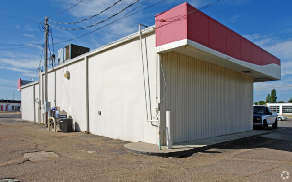 2815 Slide Rd, Lubbock, TX à vendre - Photo du bâtiment - Image 2 de 2