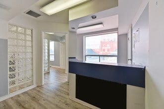 3603-3605 Lake Shore Blvd W, Toronto, ON for lease Interior Photo- Image 2 of 3
