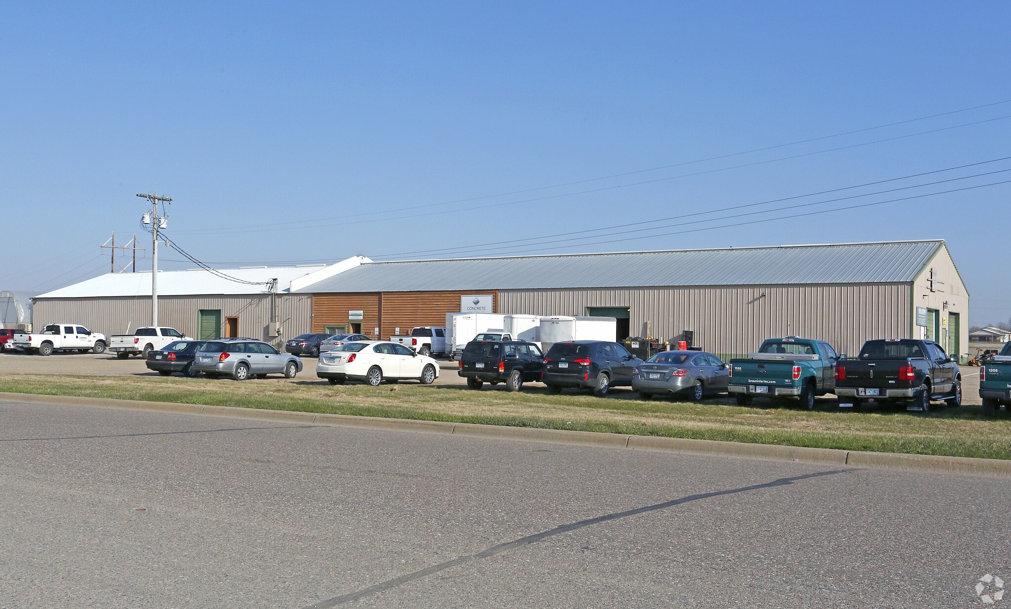 6737 NE Labeaux Ave NE, Albertville, MN for lease Building Photo- Image 1 of 11