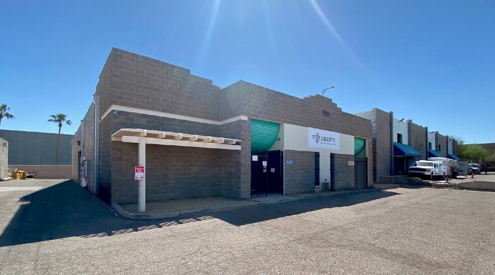 5621 S 24th St, Phoenix, AZ for lease - Building Photo - Image 3 of 7