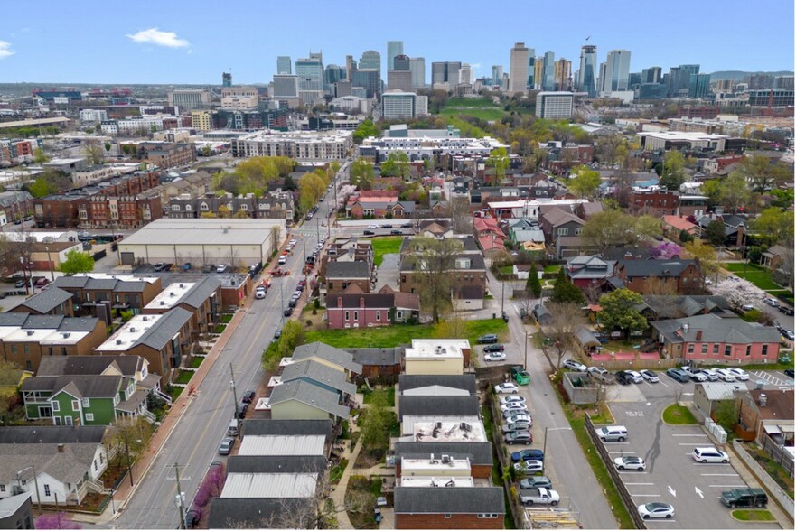 1315 5th Ave N, Nashville, TN à vendre - Photo du bâtiment - Image 3 de 3