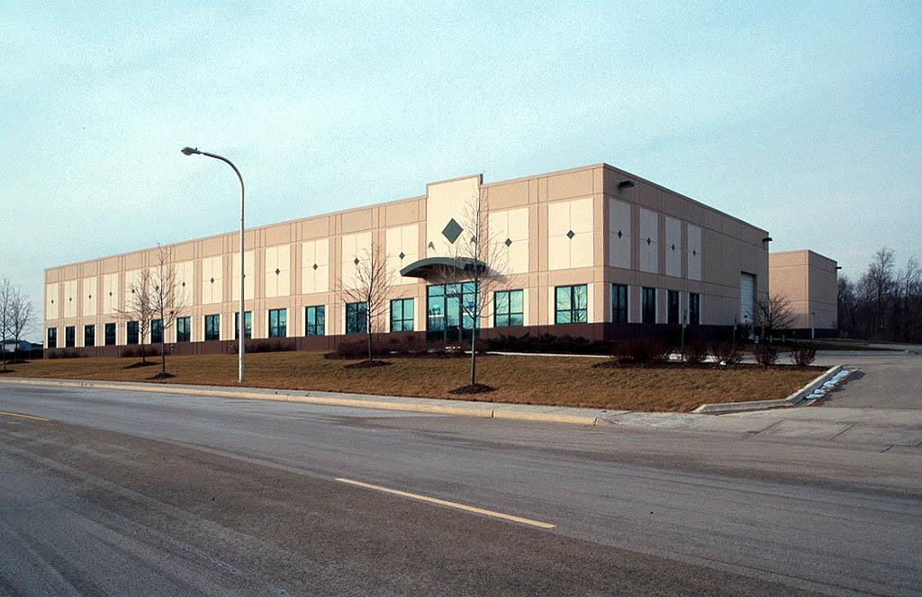 1400 Crispin Dr, Elgin, IL à louer Photo du bâtiment- Image 1 de 13