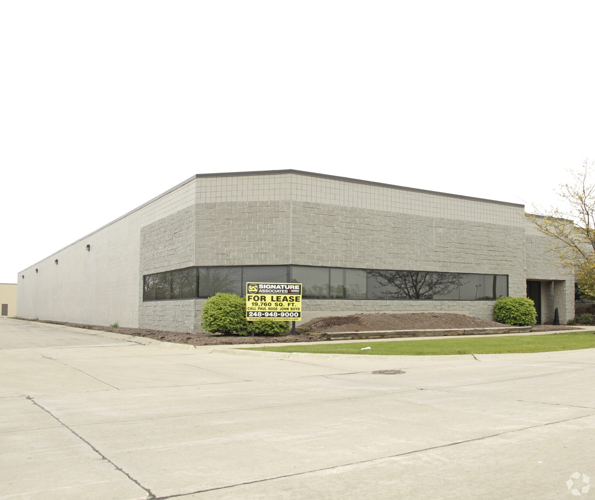 2360 Bellingham Dr, Troy, MI à vendre Photo du bâtiment- Image 1 de 1