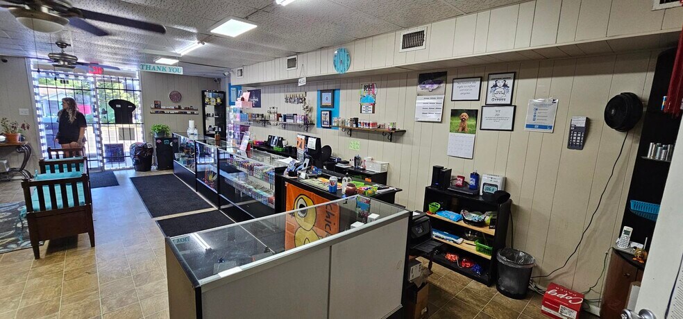 4209 Broadway Ave, Haltom City, TX à vendre - Photo du bâtiment - Image 3 de 11