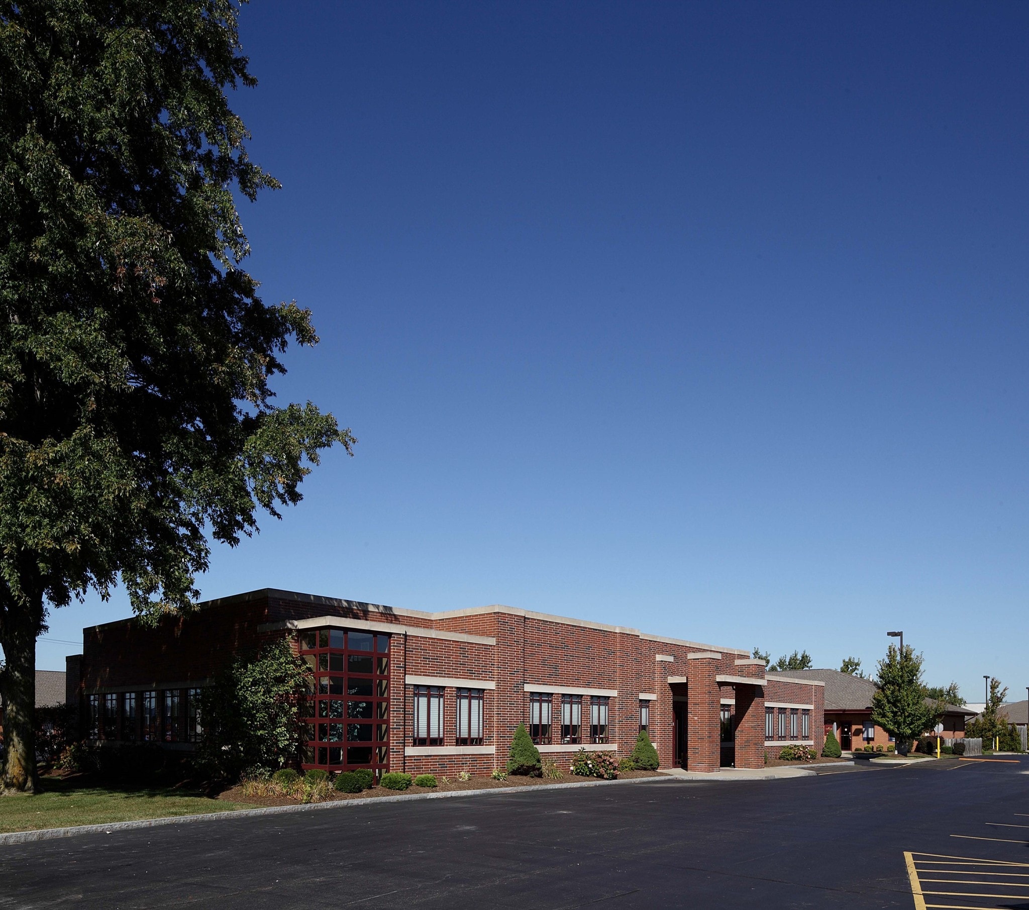 2562 Walden Ave, Buffalo, NY for lease Primary Photo- Image 1 of 8