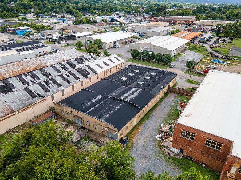2305 E 28th St, Chattanooga, TN à vendre - Photo du bâtiment - Image 3 de 13