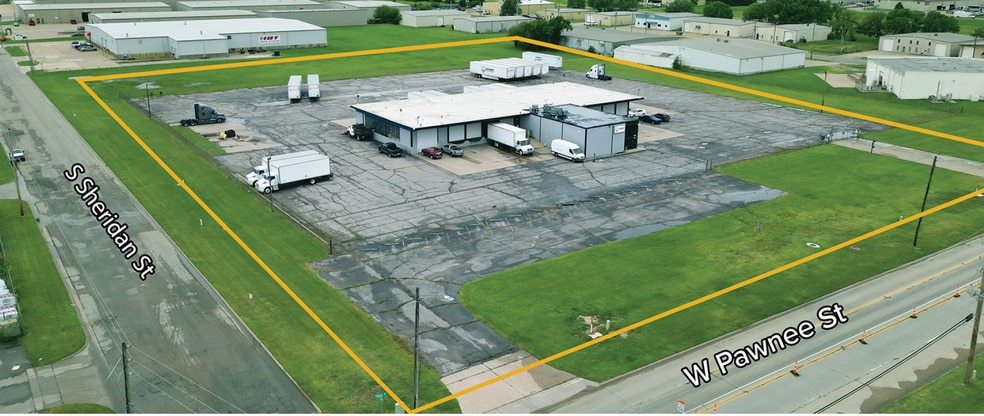 3215 W Pawnee St, Wichita, KS for sale - Building Photo - Image 2 of 2