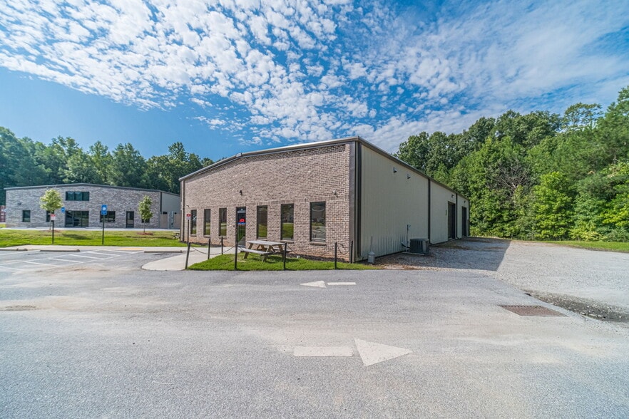 2116 Leroy Anderson Rd, Monroe, GA for sale - Building Photo - Image 3 of 24