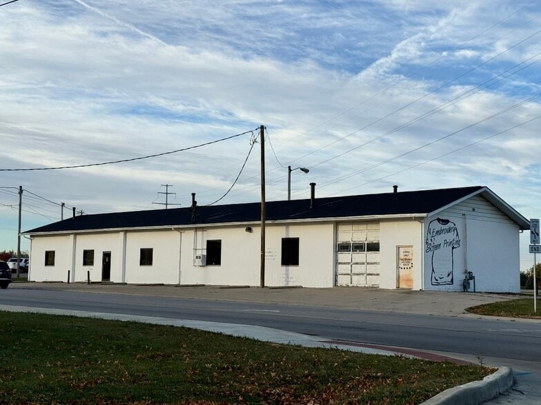 1309 S Nebo Rd, Muncie, IN for sale - Building Photo - Image 1 of 16