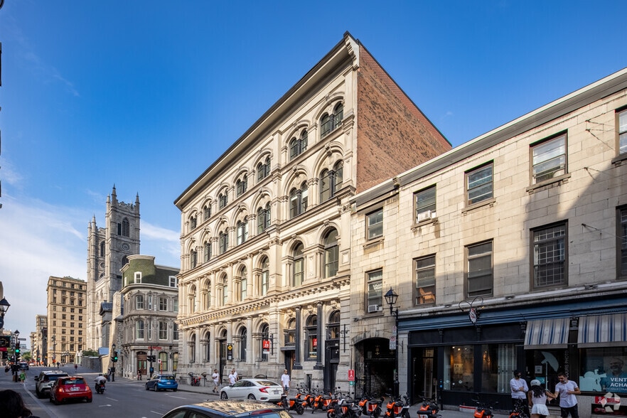 200-212 Rue Notre-Dame O, Montréal, QC for lease - Building Photo - Image 2 of 31
