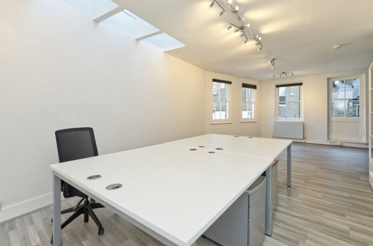 136-136B Lancaster Rd, London for lease Interior Photo- Image 1 of 2