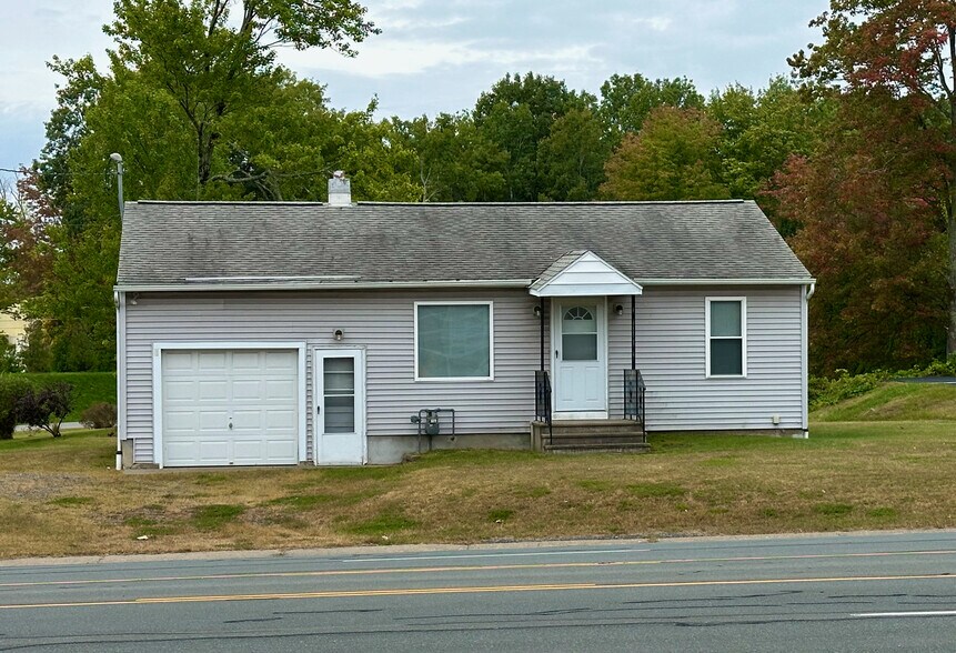 3 Oakhill Dr, Halfmoon, NY à vendre - Photo principale - Image 3 de 24