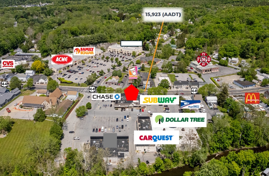1600 Main St, Pleasant Valley, NY for lease - Building Photo - Image 2 of 7