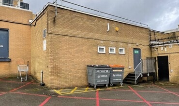 Windsor Ct, Morley à louer Photo du bâtiment- Image 1 de 3