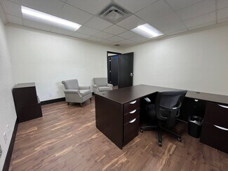 Plus de détails pour 5711 Northwest Pky, San Antonio, TX - Bureau à louer