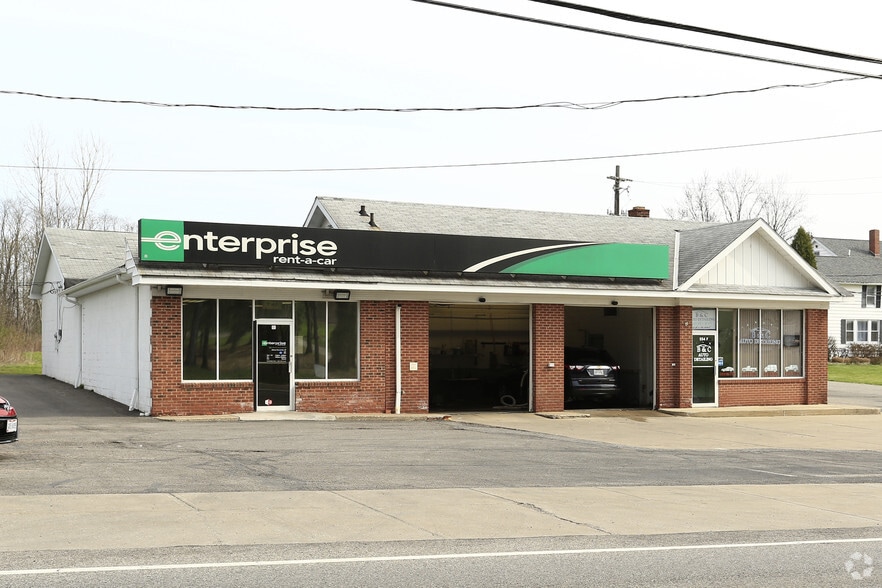 554 Water St, Chardon, OH à vendre - Photo du bâtiment - Image 3 de 7