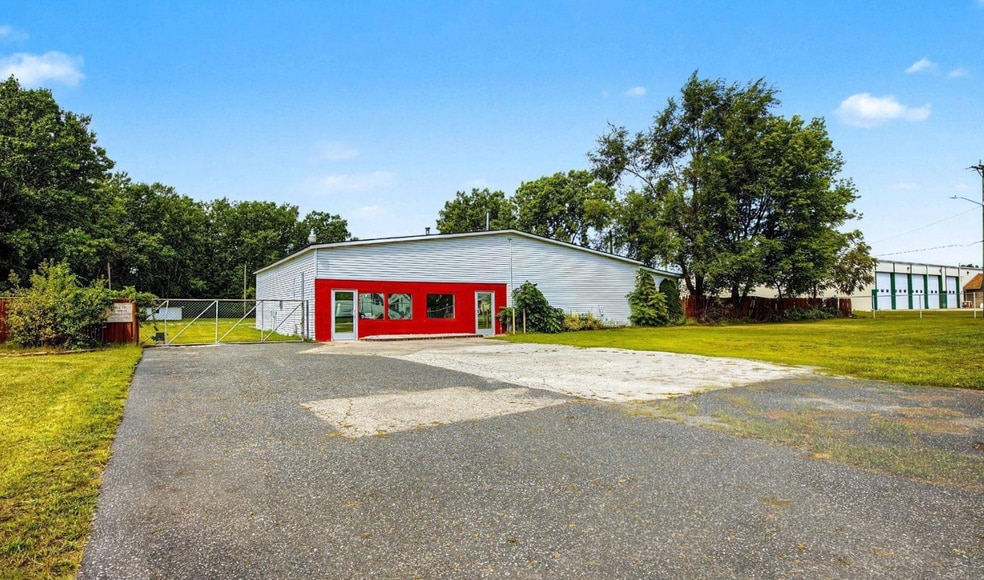 3905 32nd St, Port Huron, MI for sale - Building Photo - Image 2 of 49