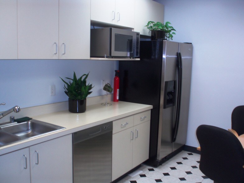 4717 Van Nuys Blvd, Sherman Oaks, CA à louer - Photo intérieure - Image 3 de 4