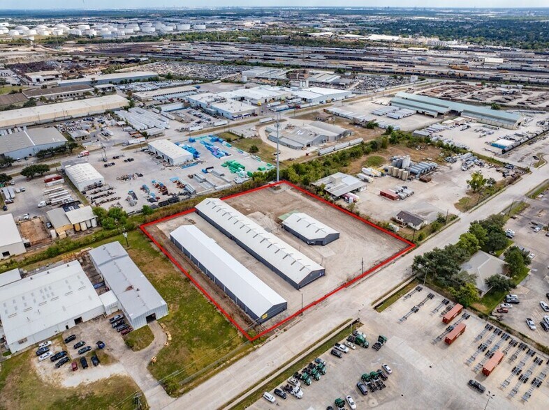 Blaffer St. Warehouses portefeuille de 3 propriétés à vendre sur LoopNet.ca - Photo du bâtiment - Image 2 de 3