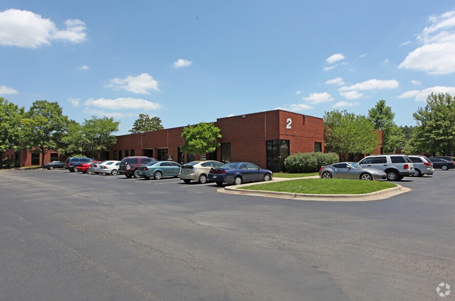 6767 Old Madison Pike, Huntsville, AL à louer - Photo du bâtiment - Image 2 de 3