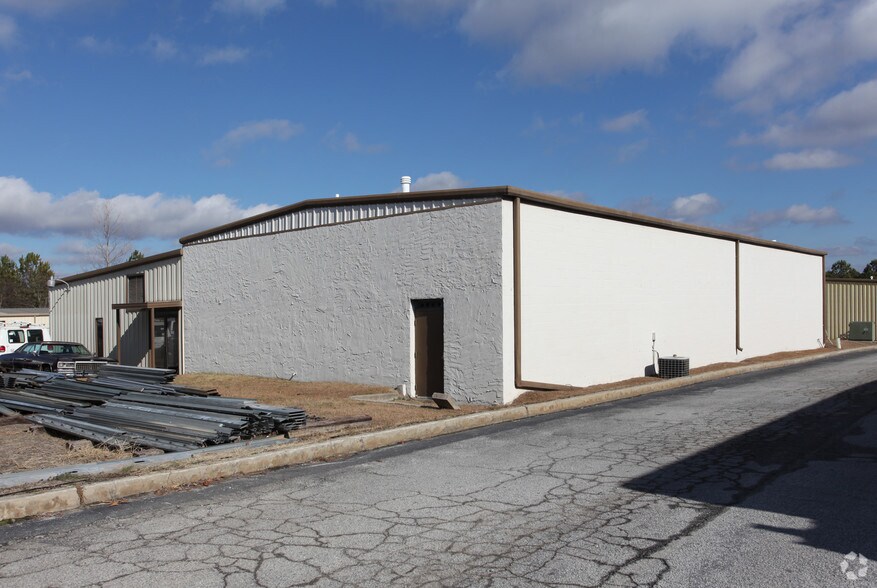 1605 General Arts Rd NW, Conyers, GA à vendre - Photo du bâtiment - Image 2 de 2