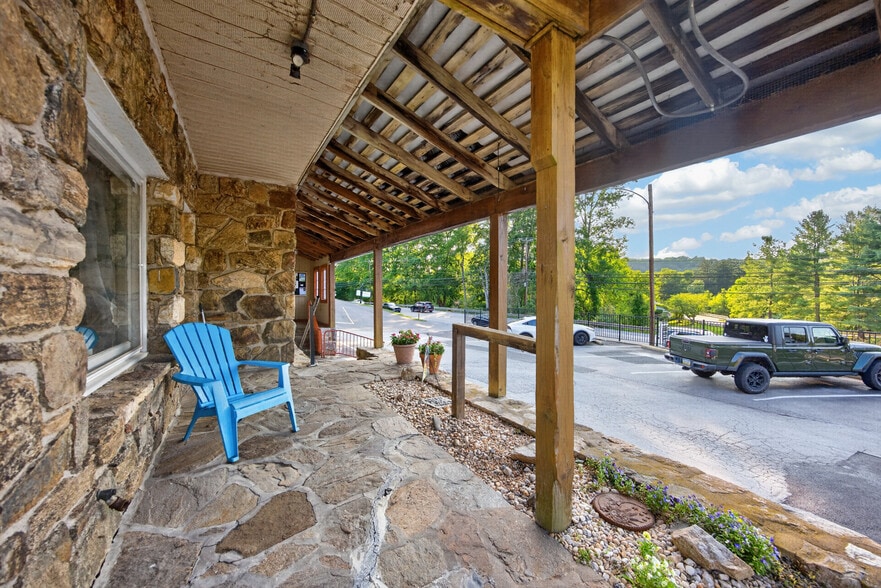 1214 Kimberton Rd, Chester Springs, PA for sale - Building Photo - Image 3 of 10