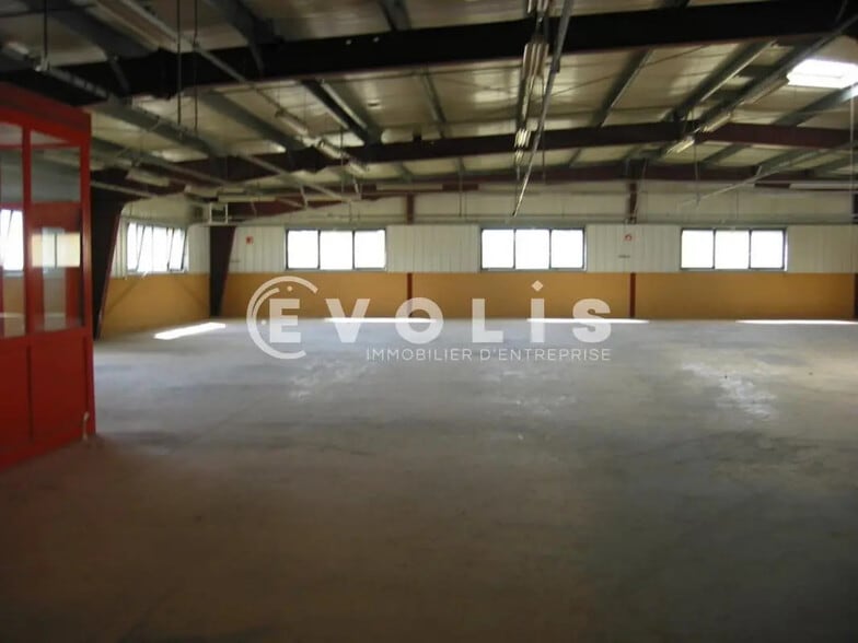 Office in Porte-des-Bonnevaux for lease - Building Photo - Image 3 of 13